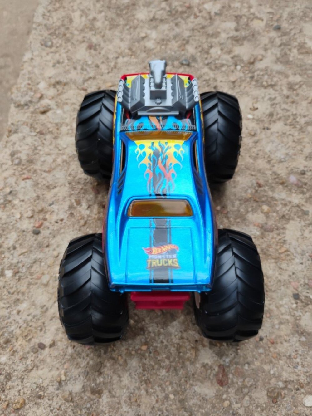 Giant Hot Wheel Off-Road On-Road GWL 14 Monster Truck Flames Die Cast Toy Care - Picture 7 of 14